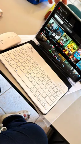 Tablet A9+