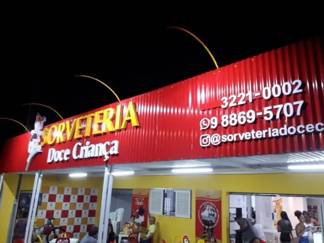 Placas e faixadas 