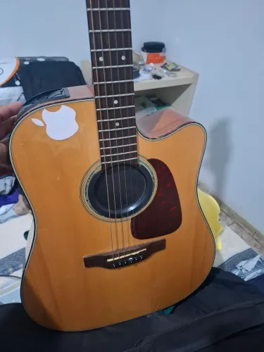 Violao takamine solido serie D