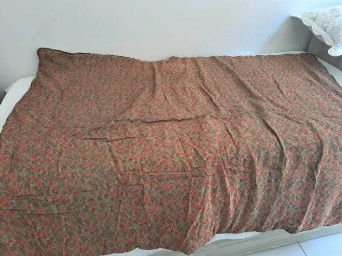 Saco de dormir, camping, nas cores verde e marrom dupla face 150cm