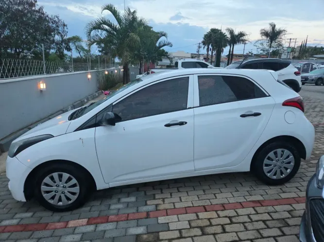 Hyundai HB20 Unique 1.0 Flex 12V Mec. 2019