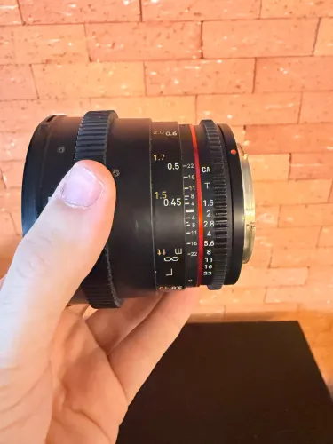 Lente Cine Rokinon Samyang 50mm T1.5 Canon EF