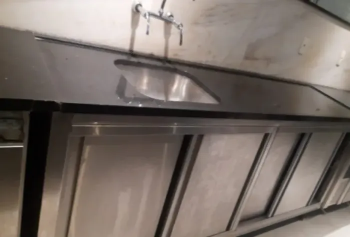 BANCADA C/ GRANITO 1PIA PORTA DE CORRER 230X60AUTURA 85 PIA 50X40X20 ALFATEC