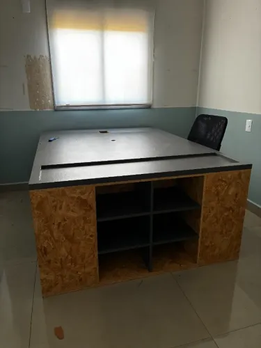 Mesa Coworking MDF/OSB