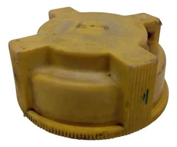 Tampa Radiador Chevrolet Celta 2002 2003 2004