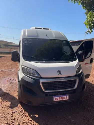 Peugeot Boxer Minibus 2.0 16L Turbo Diesel 2021