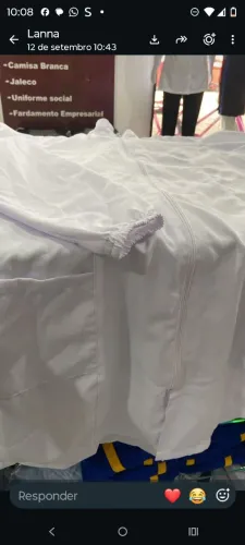 Vende-se jaleco feminino com ótimo estado.