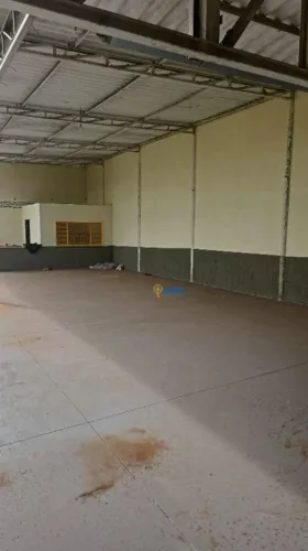 Galpão para alugar, 227 m² por R$ 7.800,00/mês - Abadia - Uberaba/MG