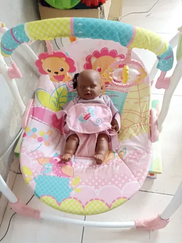 Cadeirinha de balanço automática