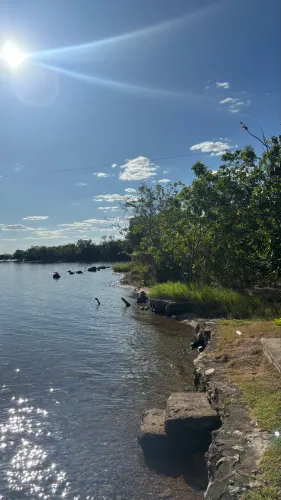 Vendo chácara na beira do Lago