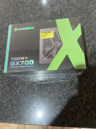 (Novo) Fonte Gamemax GX700, 700W, 80 Plus Gold, PFC Ativo, Black,