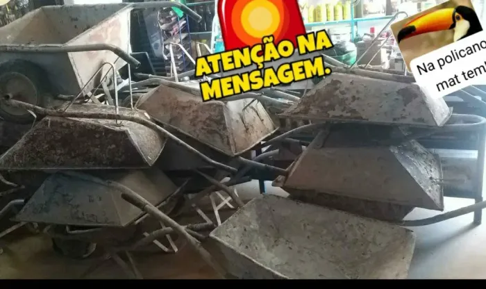 Carrinho de mão reforçado (usado )