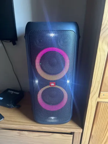 Caixa som Jbl partybox 200 direto na tomada não é a bateria !!!