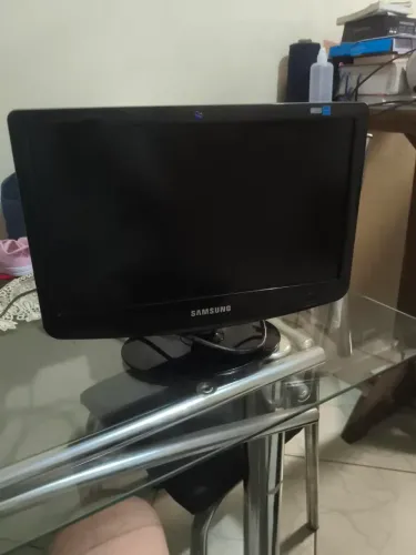 Monitor Samsung SyncMaster 19 Polegadas LCD Widescreen