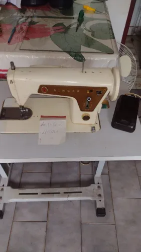 Maquina de costura Singer 660 Funcionando perfeitamente