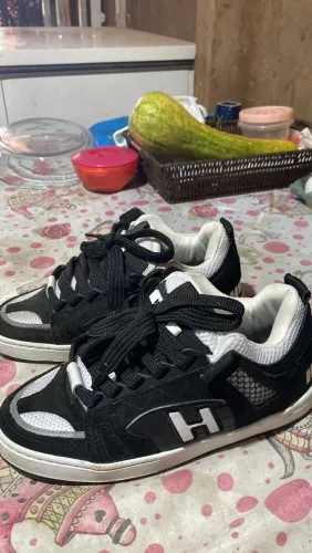 Tênis hocks preto refletivo N40