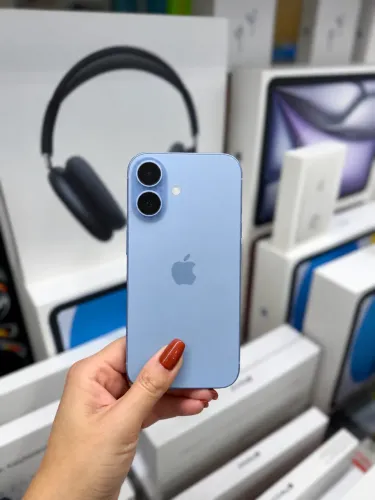 iPhone 17