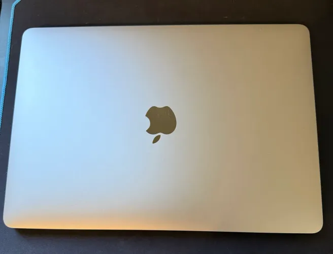 MacBook Pro 2019 - muito novo