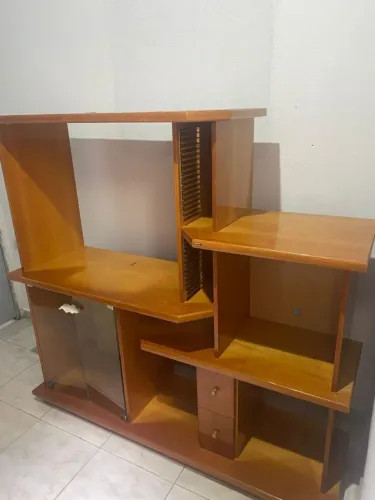 Vendo estante de madeira