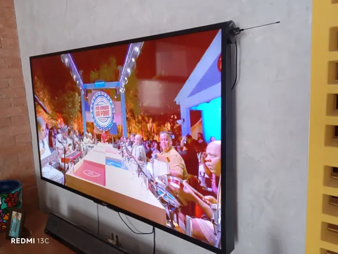 Linda tv Sony smart 60 polegadas e soundbar 