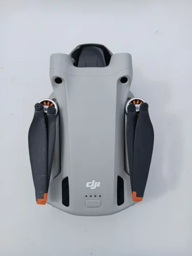 Dji Mini 3 Pro Fly More Combo - Rc Tela E Menos De 7h De Voo (Usado)