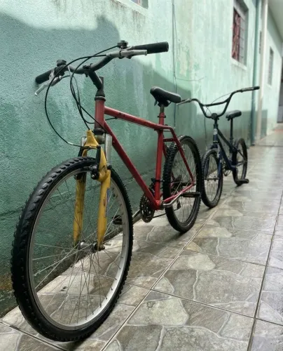 Vendo 2 Bicicletas Aro 26 e Aro 20 - Apenas R$250 as Duas!<br>