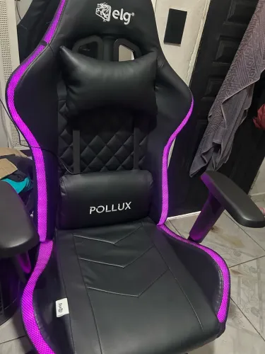 Cadeira Gamer com Led pouquíssimo usada