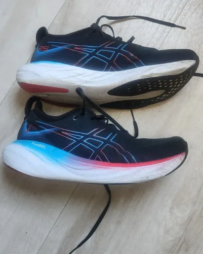 Asics Gel Nimbus 25 - Edição: Maratona de Paris