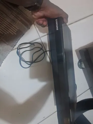 Aparelhos dvds com defeito para retirada de peças