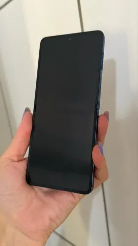 Vende-se Samsung Z Flip 7 256GB