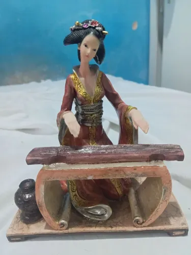 Estatueta oriental