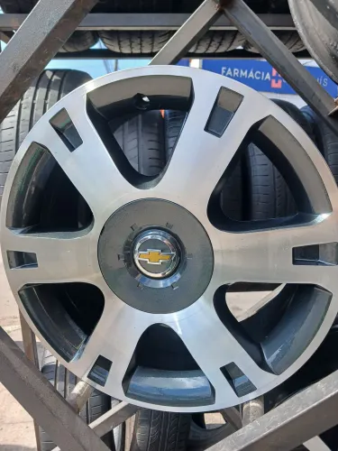 Vendo jogo de Roda aro 16 Chevrolet f Furação 4 por 100