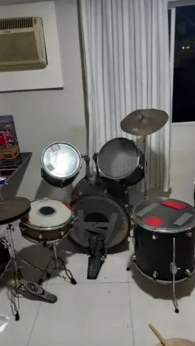 Bateria acústica Prime vendo ou troco por eletrônica
