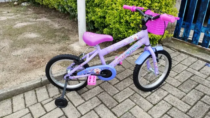 Bicicleta infantil estado de nova