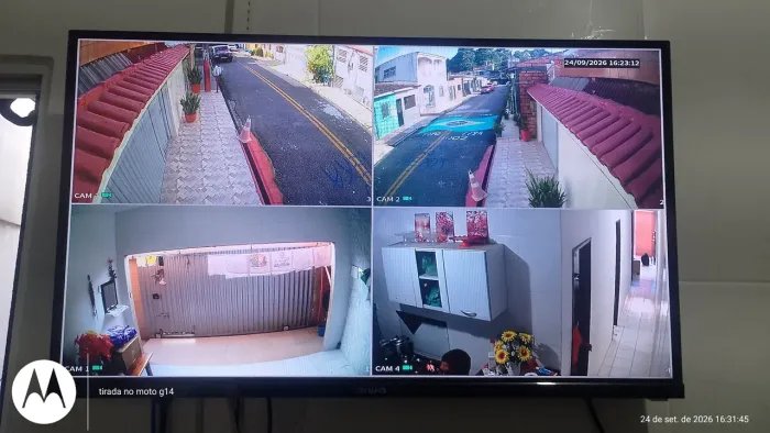 Cerca elétrica e câmaras de segurança