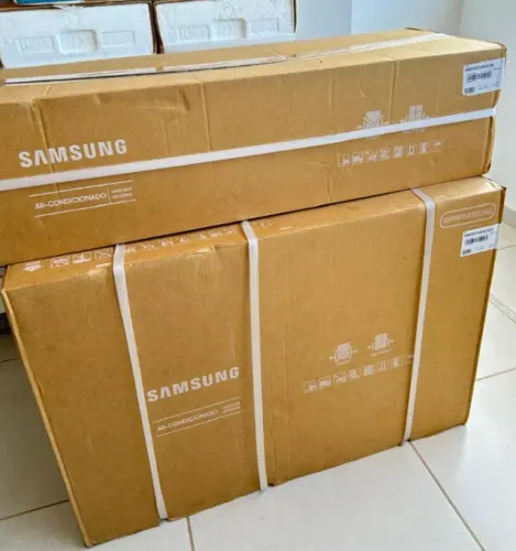 Ar-condicionado Split Samsung Inverter WindFree AI 24.000 BTUs Frio AR60F24D1AWNAZ Branco