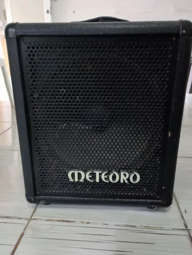Amplificador método QX 200 para teclado 250w 127v/220v