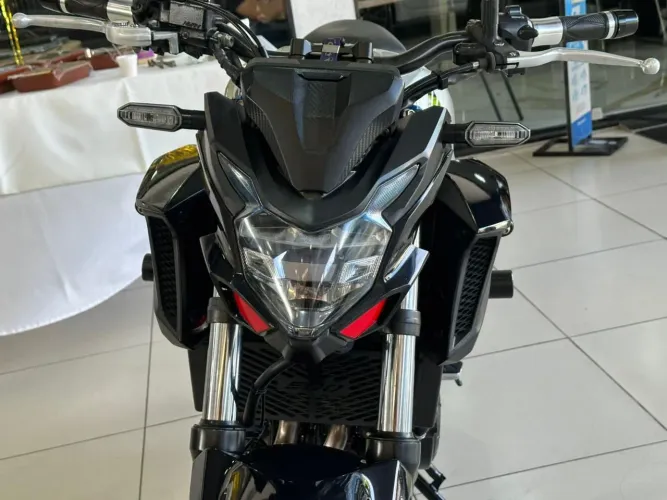 Honda Cb 500 F 2021<br>Moto extra <br>30 mil km<br>Toda no ppf ,<br>Sem detalhes!<br>R$35.990