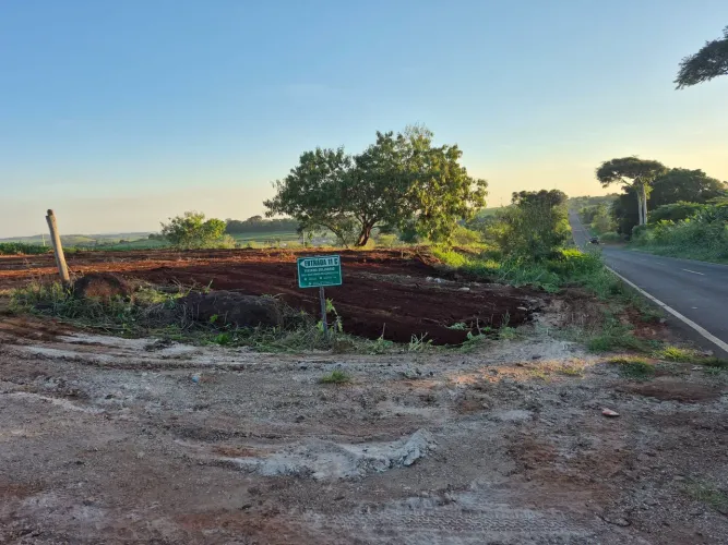 Terreno Industrial 2390m2 em Marialva