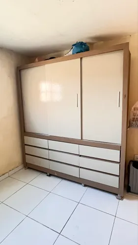 Guarda Roupa