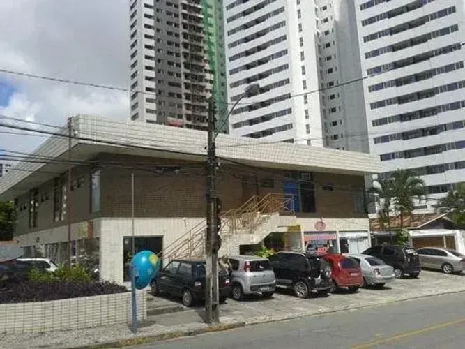 Imóvel para aluguel possui 32 metros quadrados com 2 quartos em Tamarineira - Recife - PE