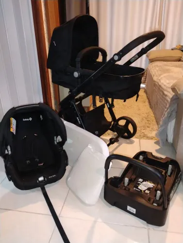 Carrinho de bebe + bebe conforto com base + Colchãozinho com travesseiro anti refluxo