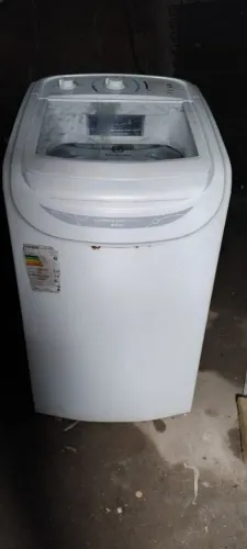 Máquina de lavar Electrolux funcionando perfeitamente
