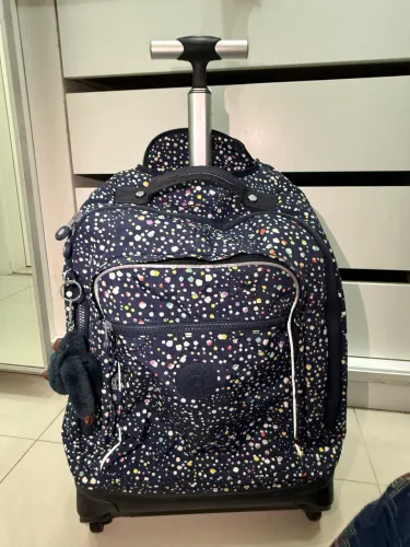 Mochila de rodinha da Kipling