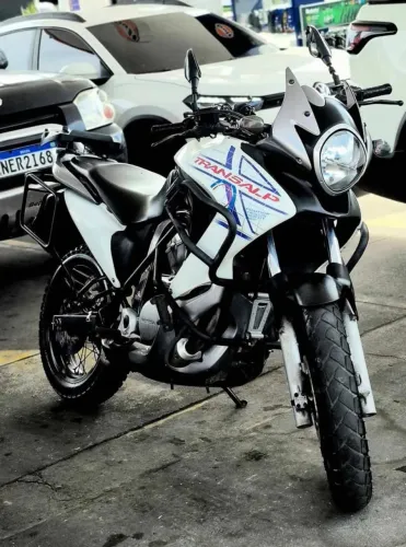 Honda Transalp 700V