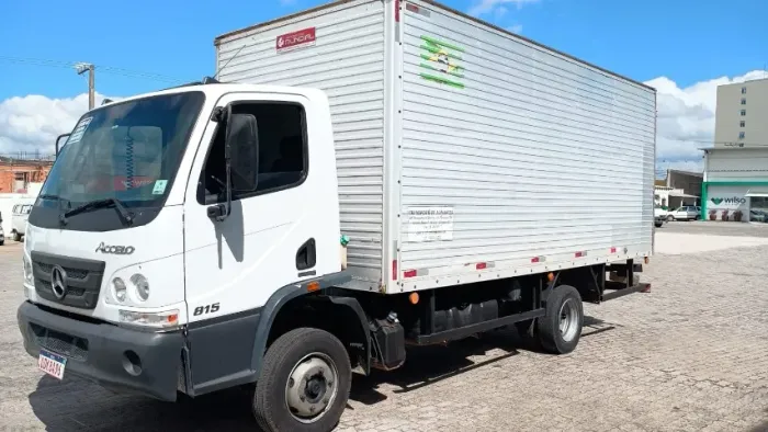 MB Accelo 815 com Baú (2012) - Excelente Estado / Pronto para Trabalhar