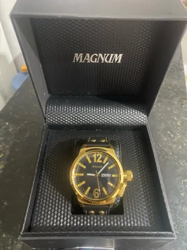 Relógio Magnum Novo