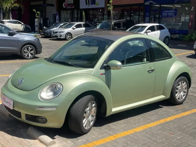 Volkswagen New Beetle 2.0 MI Mec./aut. 2009
