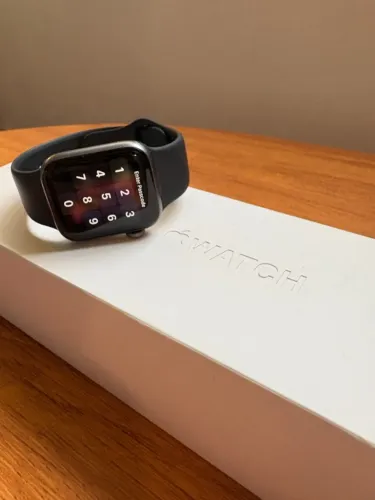 Apple Watch Series 4 40mm GPS | Alumínio | Usado