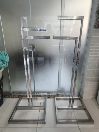 Arara de metal inox